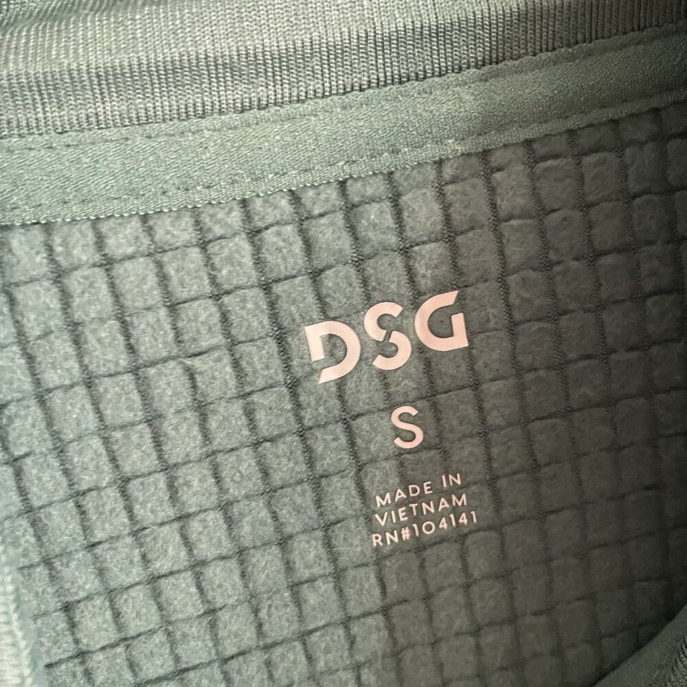 DSG Women S Muted Algae Outdoor Moisture Wicking Run 1/2 Zip Pullover NWT - Picture 9 of 15